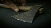 Mit einer solchen Axt tötete der Täter seine Frau.