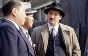 Ozzie Yue, Vincent Wong, Philip Jackson (Chief-Inspector Japp).