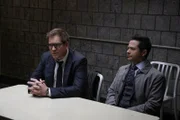 L-R: Jason Bull (Michael Weatherly), Benny Colón (Freddy Rodríguez)