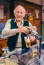 Karl Merkatz.