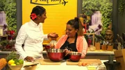 Chef Kelly (li.)