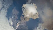 Eine riesige bis zu 30 Kilometer hohe Eruptionswolke verdunkelte den Himmel über dem antiken Pompeji.