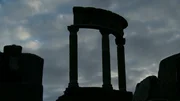 Heute ist Pompeji das größte Freilichtmuseum der römischen Antike und zieht jedes Jahr mehr als drei Millionen Besucher in seinen Bann.