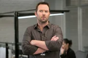 Sullivan Stapleton (Kurt Weller).