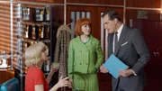 L-R: Marlène Leroy (Elodie Frenck), Alice Avril (Blandine Bellavoir) und Swan Laurence (Samuel Labarthe)