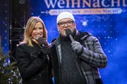 Die Moderatoren Sonja Weissensteiner und DJ Ötzi.