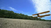Radio engineer Hugo Leuterlitz flies with airmail pilots to observer the dangers of aviation