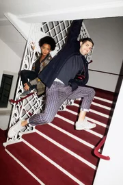 Tabula Rasa
Die Hosts Laurin Buser und Fatima Moumouni
SRF/Tim Bruening