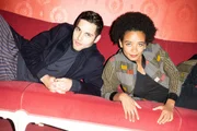 Tabula Rasa
Die Hosts Laurin Buser und Fatima Moumouni
SRF/Tim Bruening