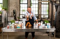 Die Tricks der Lebensmittelindustrie sind so vielfältig wie das Sortiment im Supermarkt - und Brancheninsider Sebastian Lege kennt sie alle. Was steckt im Veggieburger, was haben Erdnussflips mit Plastikspielzeug gemeinsam, und was bedeutet High-Protein? Die Tricks der Lebensmittelindustrie sind so vielfältig wie das Sortiment im Supermarkt - und Brancheninsider Sebastian Lege kennt sie alle. Was steckt im Veggieburger, was haben Erdnussflips mit Plastikspielzeug gemeinsam, und was bedeutet High-Protein?
