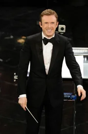 Beim Neujahrskonzert aus einem der schönsten Opernhäuser der Welt dirigiert Daniel Harding Chor und Orchester des Teatro La Fenice in Venedig.