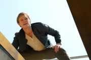 Angus "Mac"  MacGyver ( Lucas Till)