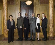 L-R: Lt. Anita Van Buren (S. Epatha Merkerson), Cyrus Lupo (Jeremy Sisto), Ed Green (Jesse L. Martin), Connie Rubirosa (Alana De La Garza), Michael Cutter (Linus Roache)