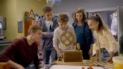 L-R: Daniel Hunter (Thomas Jansen), Max Hunter (Stony Blyden), Sal Hunter (Daan Creyghton), Tess Hunter (Maemae Renfrow), Anika Hunter (Kyra Isako Smith)