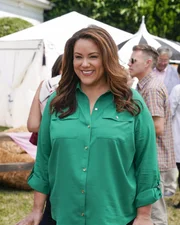 Katie Otto (Katy Mixon)