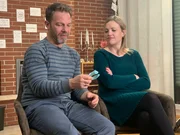 Ariëla und Sven öffnen die Box "Heute schon G-Punktet?".