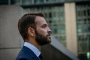 Massimo Ruggero (Alessandro Borghi)