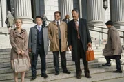 (v.l.n.r.) Marissa Morgan (Geneva Carr); Benny Colón (Freddy Rodríguez); Dr. Jason Bull (Michael Weatherly); Ron Getman (Brad Garrett)