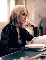 Carmela Soprano (Edie Falco)