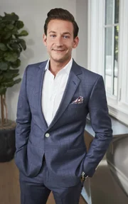 (10. Staffel) - James Harris