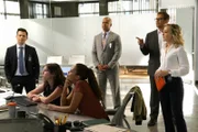 L-R: Benjamin "Benny" Colón (Freddy Rodriguez), Cable McCrory (Annabelle Attanasio),  Danielle "Danny" James (Jaime Lee Kirchner), Dr. Jason Bull (Michael Weatherly), Marissa Morgan (Geneva Carr)