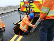 Wartungs-Techniker auf der Confederation Bridge, Längste Brücke Kanadas