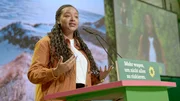 Aminata Touré auf dem Bundesparteitag der Grünen.