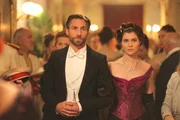 Alexéj Alexándrowitsch Karénin (Benjamin Sadler) und Vittoria Puccini (Anna Arkádjewna Karénina).