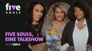 auf dem Youtube-Kanal Five Souls und bei Instagram unter @five.souls.talk. Die Hosts v.li.: Hadnet Tesfai, Tasha Kimberly und Thelma Buabeng.