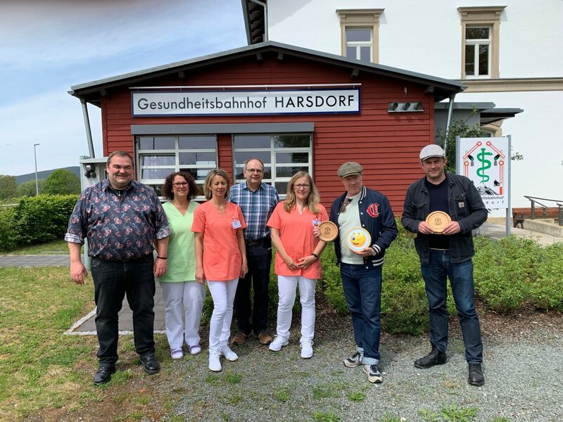 Bezzel Und Schwarz Die Grenzganger Musik
