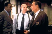 Law & Order Special Victims Unit Season1 EP ...OR JUST LOOK LIKE ONE, Law & Order NY Staffel1, Regie USA 1999-2000, Darsteller Dann Florek, Jerry Orbach, Jesse L. Martin