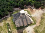 Chichén Itzá-Pyramide des Kukulcán auf der mexikanischen Halbinsel Yucatán.