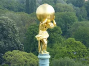 Figur auf dem Potsdam Museum