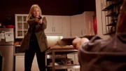 Als Detective Amanda Rollins (Kelli Giddish) nach Hause kommt, findet sie Jeff Parker (Theis Weckesser), den gewalttätigen Freund ihrer Schwester, in ihrer Wohnung vor. Sie zieht ihre Dienstwaffe...