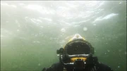 Selbst im Winter tauchen die Kampfmittelräumer in der kalten Ostsee nach Munition.