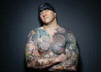 (1. Staffel) - Randy Engelhard reist als Gast-Tätowierer um die Welt, sticht Tattoos in seinem eigenen Laden und will jetzt verzweifelten Menschen dabei helfen, aus einem Tattoo-Fiasko ein Traum-Tattoo zu machen ... (1. Staffel) - Randy Engelhard reist als Gast-Tätowierer um die Welt, sticht Tattoos in seinem eigenen Laden und will jetzt verzweifelten Menschen dabei helfen, aus einem Tattoo-Fiasko ein Traum-Tattoo zu machen ...