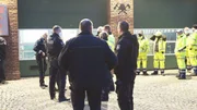 Einsatzbesprechung vor Kampfmittelräumung