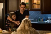 L-R: Daphne Conrad (Maisy Stella), Deacon Claybourne (Charles Esten) and Maddie Conrad (Lennon Stella).