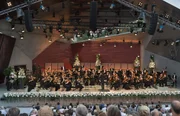 Tonkünstler-Orchester Niederösterreich unter Leitung von Chefdirigent Yutaka Sado.