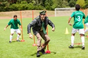 Johannes Staller (Helmfried von Lüttichau) nimmt den aktuellen Fall besonders ernst. Wer den Mord aufklären will, muss auch die Lieblingssportart des Opfers verstehen ...