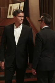 John Reese (Jim Caviezel, l.); Harold Finch (Michael Emerson, r.)