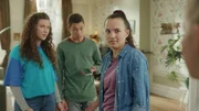 L-R: Jennie (Alyssa Guerrouche), Oliver (Eliyha Altena), Anika Hunter (Kyra Isako Smith)