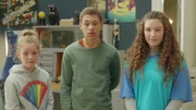 L-R: Evie Hunter (Kate Bensdorp), Oliver (Eliyha Altena), Jennie (Alyssa Guerrouche)