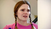 Emily kommt ihrer Mutter und Max auf die Schliche und quartiert sich bei ihrem Vater ein. Geht das gut?