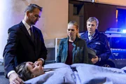 Tote Frau (Doreen Schumacher), Bestatter (Komparse), Helen Dorn (Anna Loos), Redl (Lutz Blochberger)