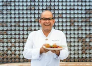 Hans Peter Fink, Nougat-Grießknöderl mit Finks Zwetschkenröster.