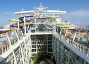 Kreuzfahrt XXL
Freizeitstress in der Karibik
Staffel 1, Episode 2
Gigantischer Freizeittempel