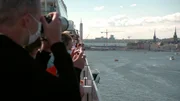 Mein Schiff vor Stockholm