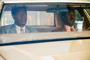 Dennis Haysbert (Bob Anderson), André Braugher (Ray Holt).