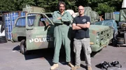 Michael Manousakis (l.)